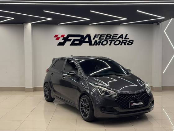 HYUNDAI HB20 1.0 COMFORT PLUS 12V FLEX 4P MANUAL HYUNDAI HB20 1.0 COMFORT PLUS 12V FLEX 4P MANUAL